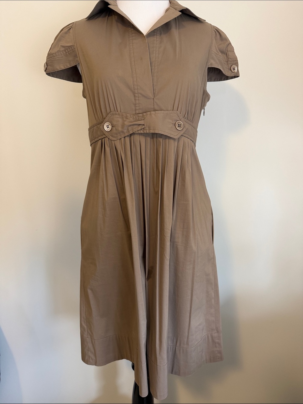 BCBGMaxAzria Taupe Short-Sleeve Collared Midi Dress